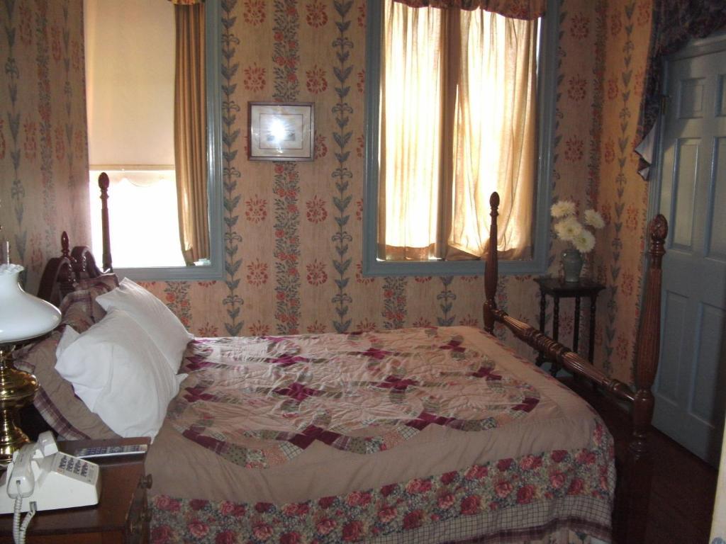 Leesburg Colonial Inn Room photo